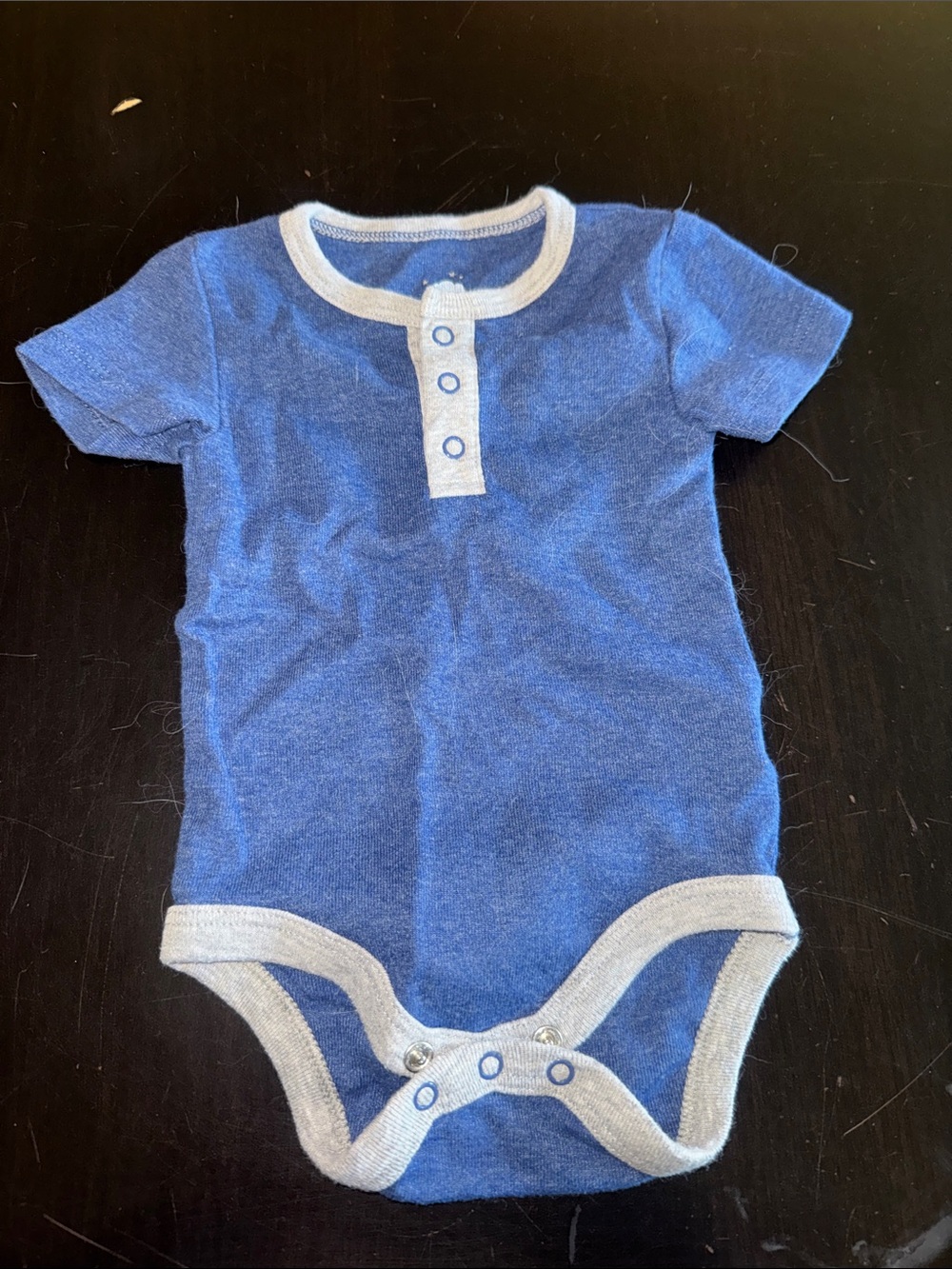 cloud island Blue Short-Sleeve Bodysuit with Light Gray Trim